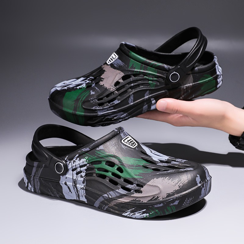 Men'S Shoes Crocs - Herensandalen voor de zomer met camouflage-graffiti,
