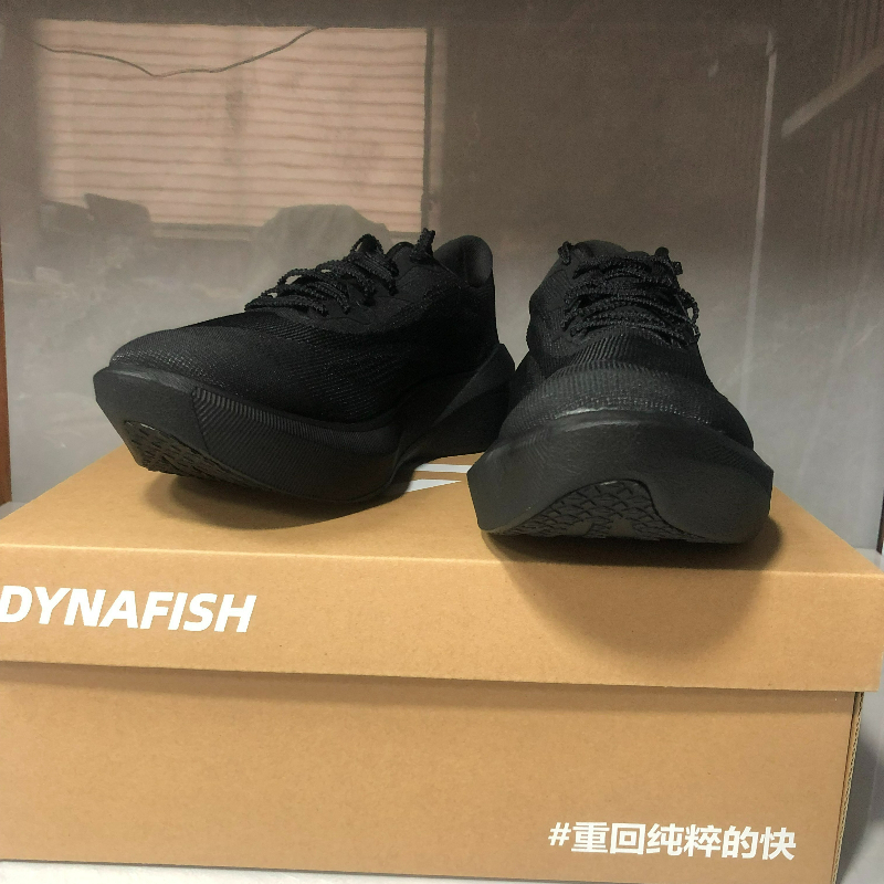 Professionele hardloopschoenen - Men'S Shoes Vs Women'S Size recensie en prijs